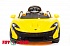 Электромобиль McLaren желтого цвета  - миниатюра №4